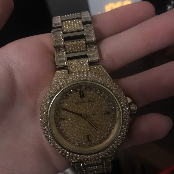 Michael Kors 500$ watch - Picture 1 of 1